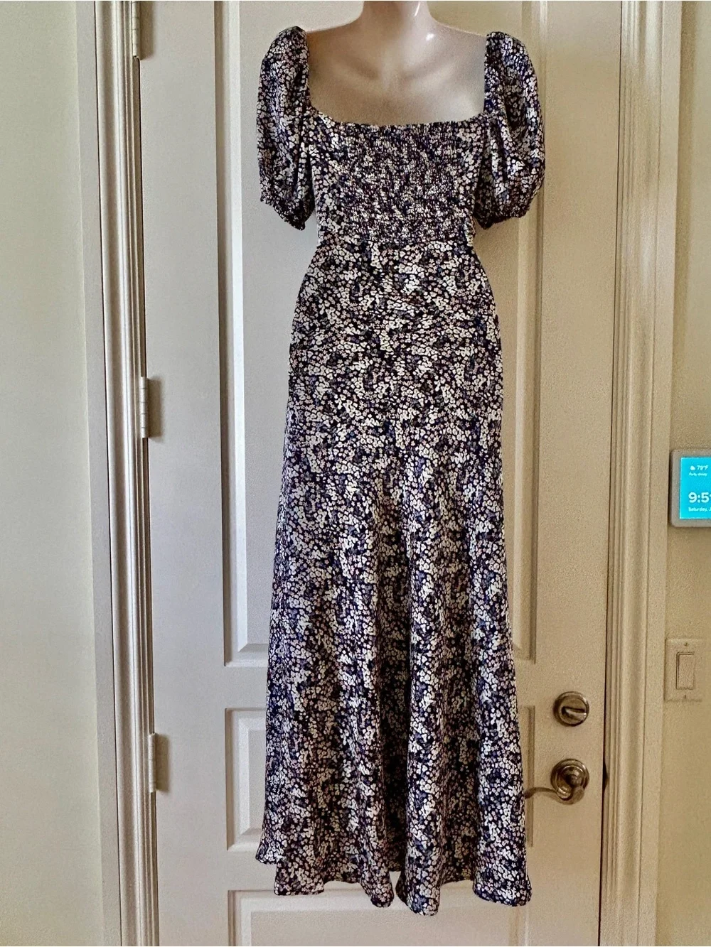 ASTR The Label Floral Puff-Sleeve Maxi Dress, Navy Ditsy Floral, Size M, NWT - Picture 7 of 10